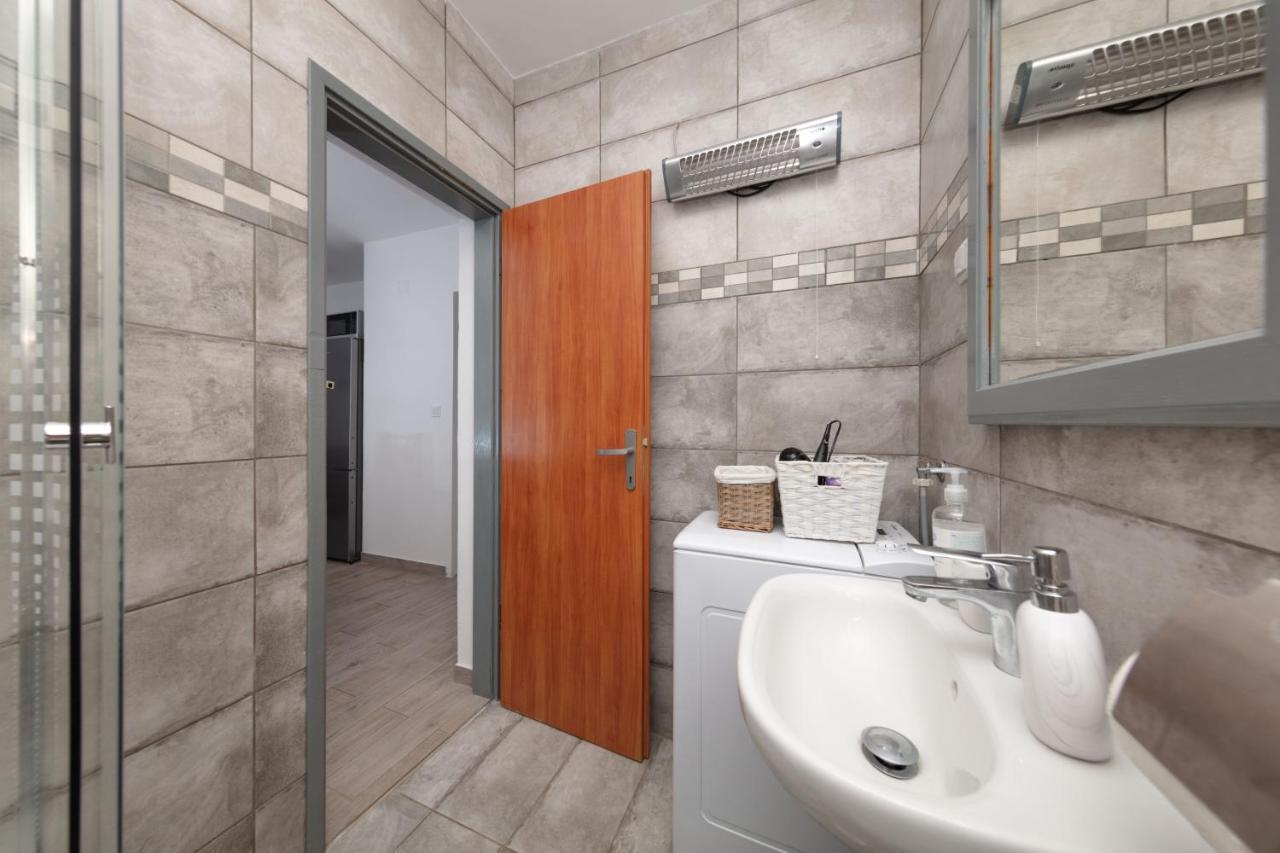 House Fontanele Počitniška hiša *