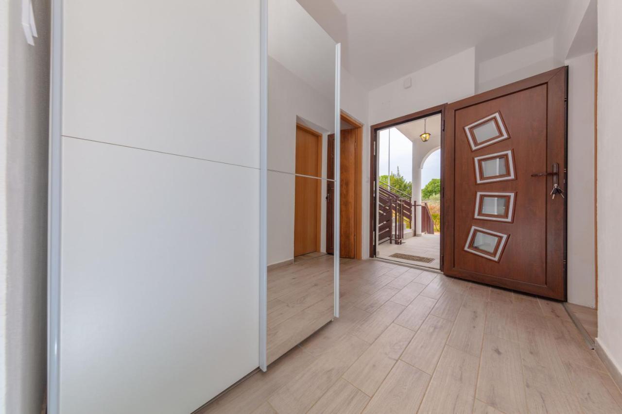 House Fontanele Počitniška hiša *
